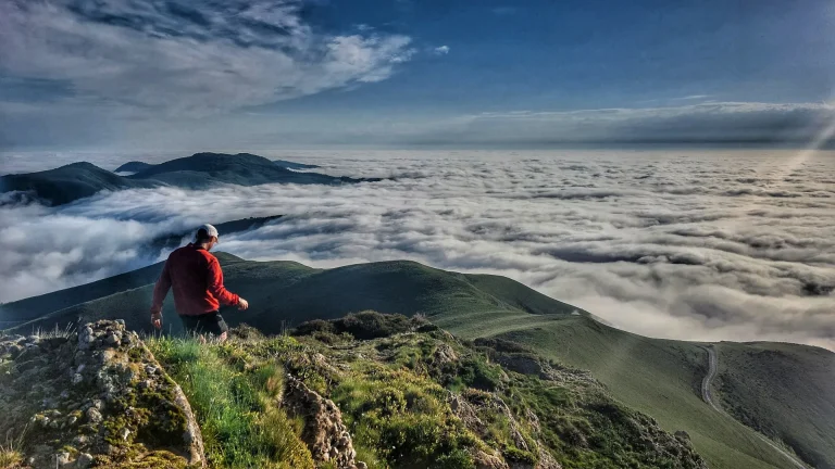 Ultra trail au dessus des nuages